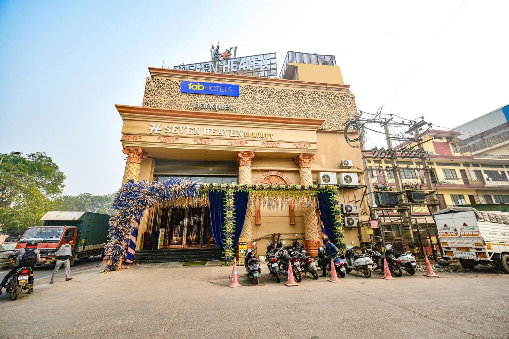 Hotel OYO 90662 Heaven Seven Neu-Delhi Exterior foto